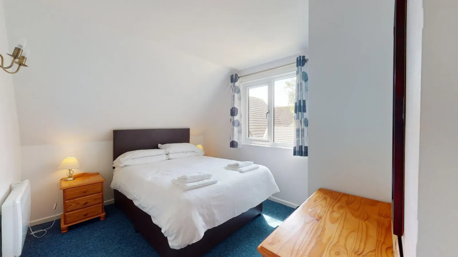 Kerrow Lodge - Upstairs Double Bedroom