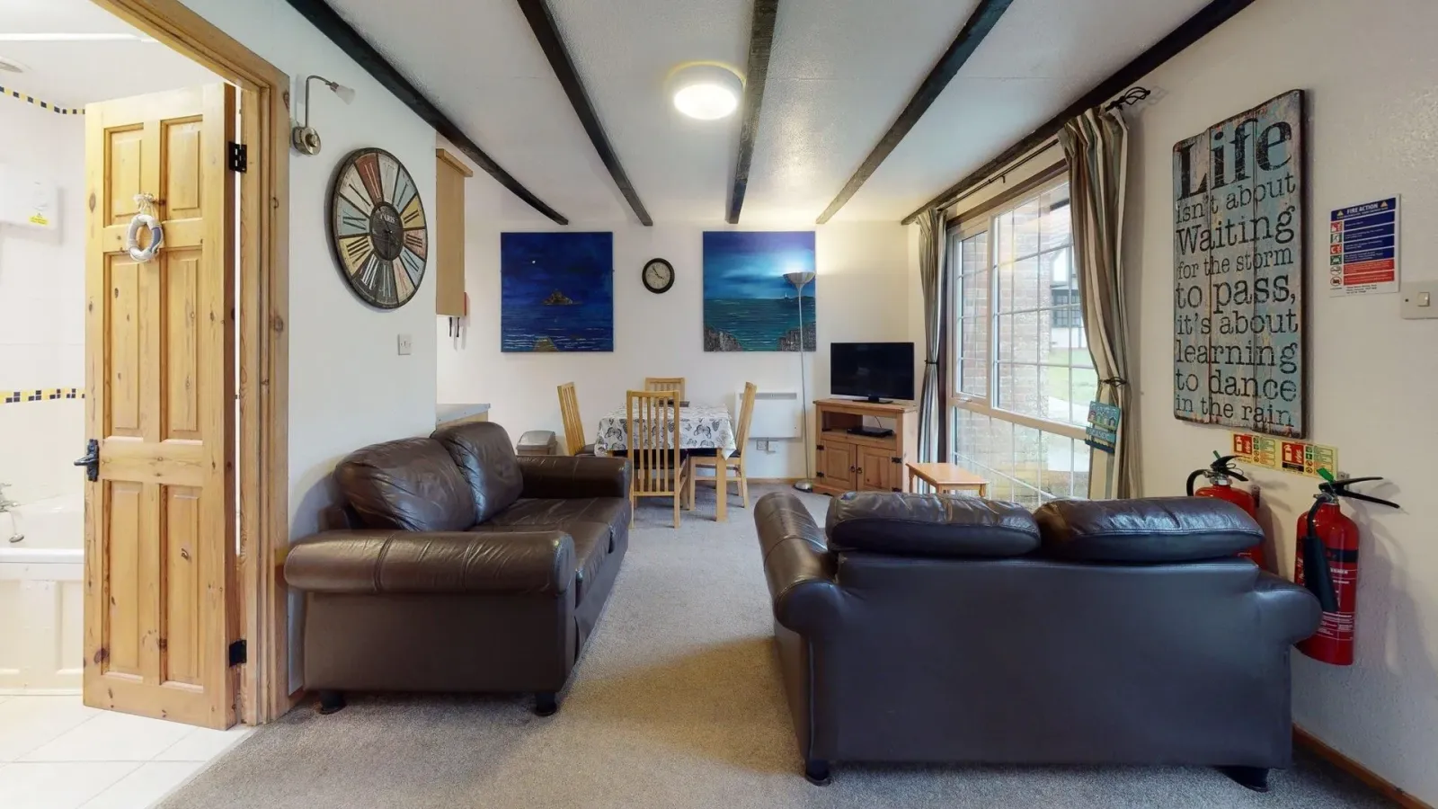Treyarnon Lodge - Lounge