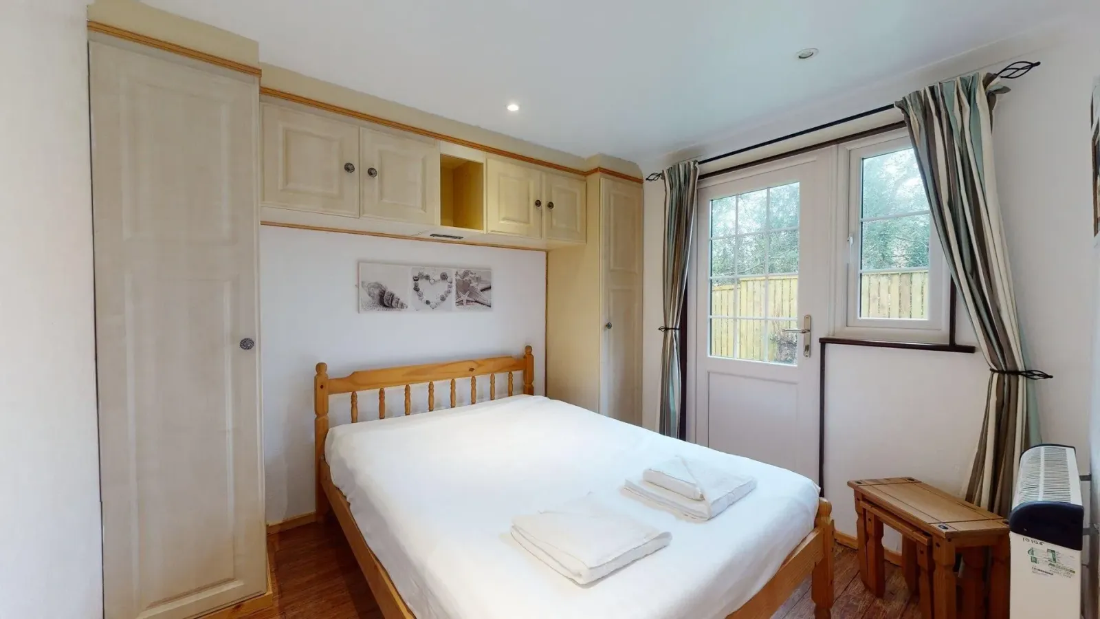 Treyarnon Lodge - Double Bedroom